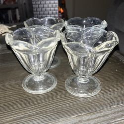 GLASS TRINKETS