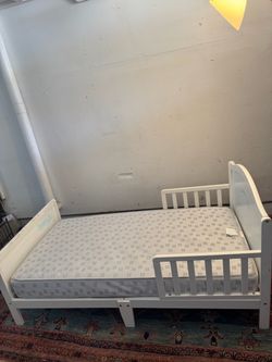 KIDS BED WITH MATRRESS