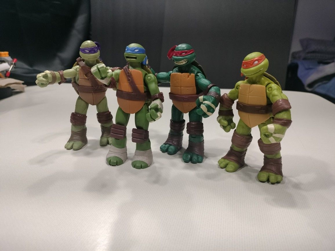 TMNT Action Figures - Bundle Of 4 ( TMNT BOX )