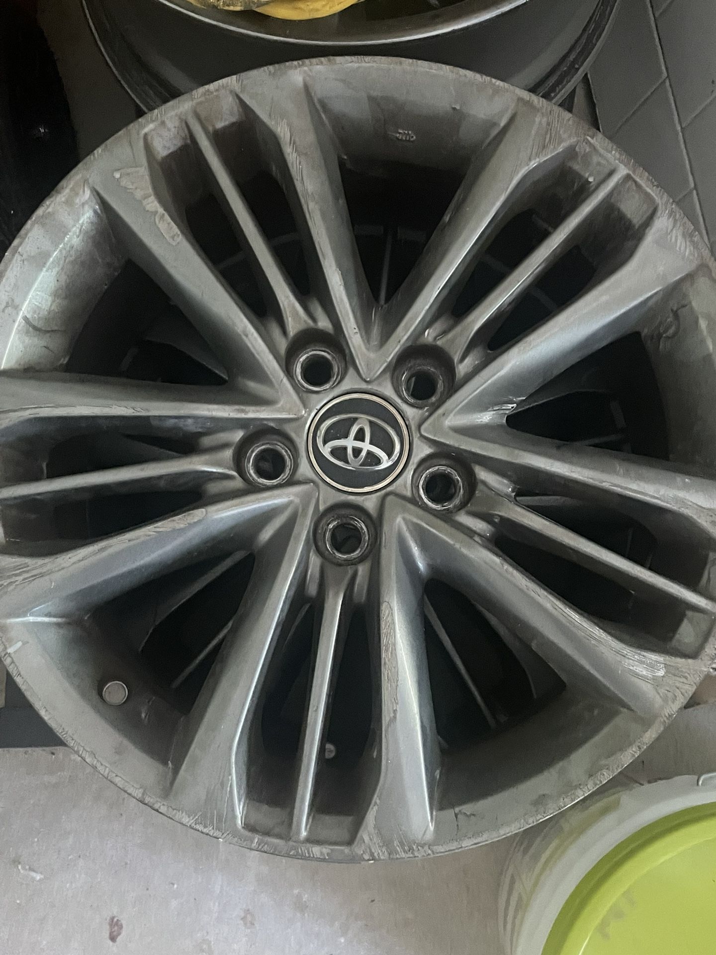 2015 Toyota Camry Rims