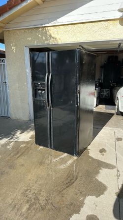 Kenmore Refrigerator- As Is