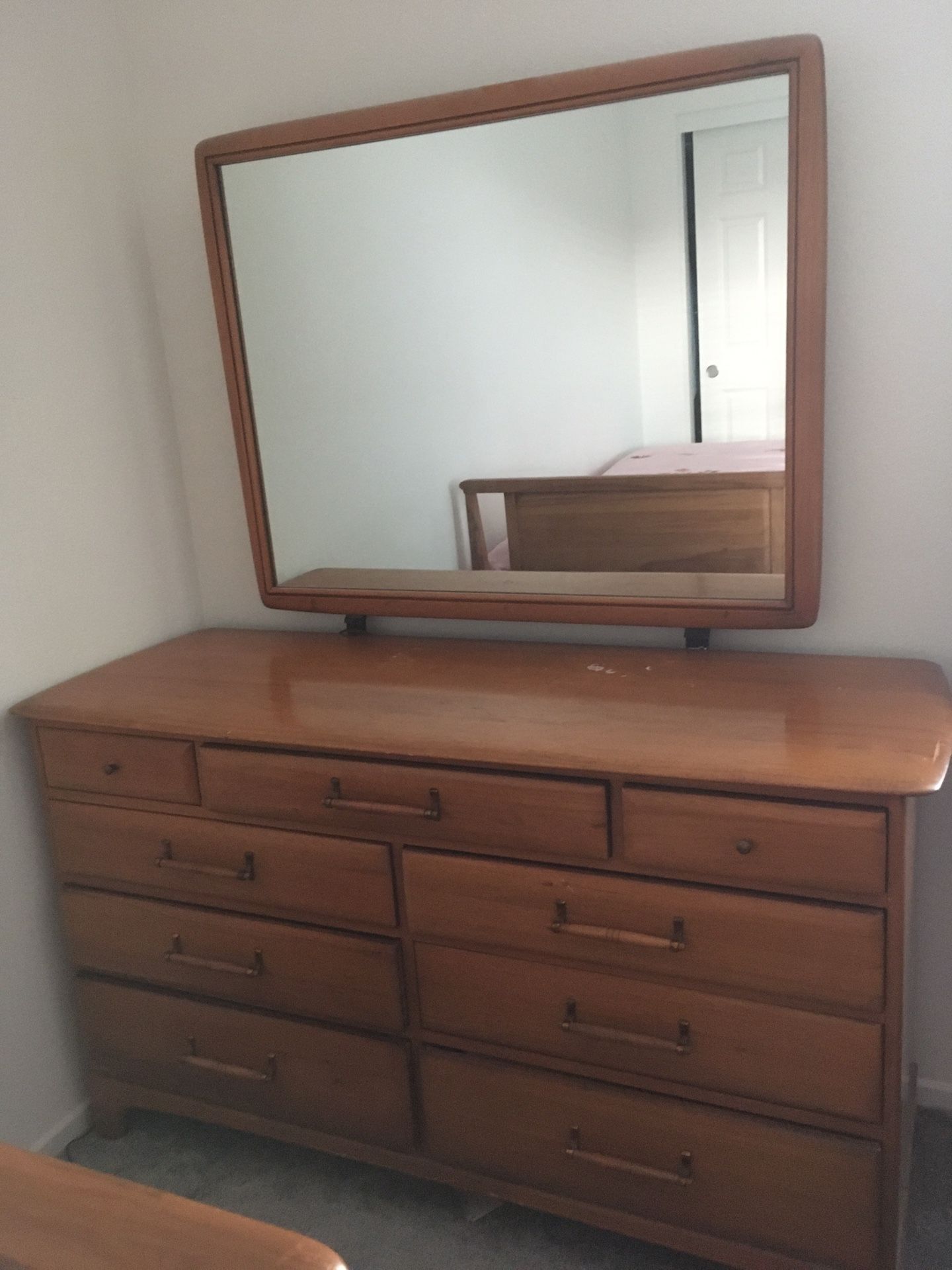 Solid wood Dresser with Mirror-9 drawers