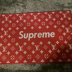 Supreme Lv Rug New