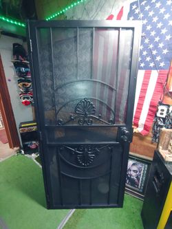 Reliable Alex still faced mesh screen door 36x81 great condition