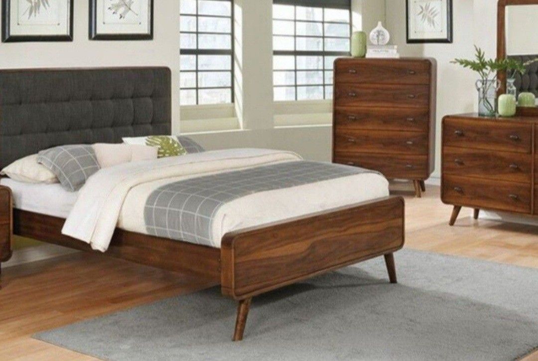 Robyn Mid-Century Queen Platform Bed