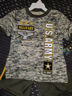 New boy's 2pc outfit sz 5