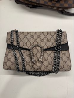 Gucci Dionysus GG Supreme Shoulder Bag