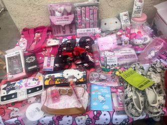 Hello Kitty 60 pcs watch jewelry 925