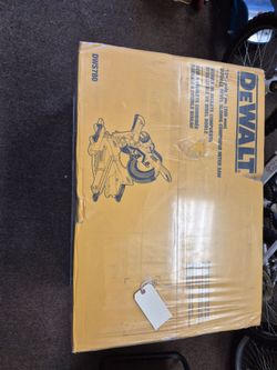 NEW Dewalt DWS780 12" Double Bevel Sliding Compound Miter Saw