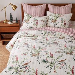 Levtex Home - Winterberry Forest Christmas Quilt Set - Full/Queen #2762ZR5