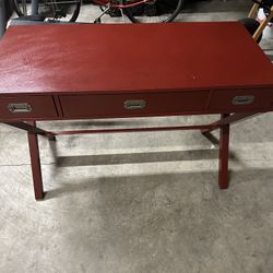 Nice Size Desk w/3 Drawers 44” (l) x 20” (w) x 30” (h) 