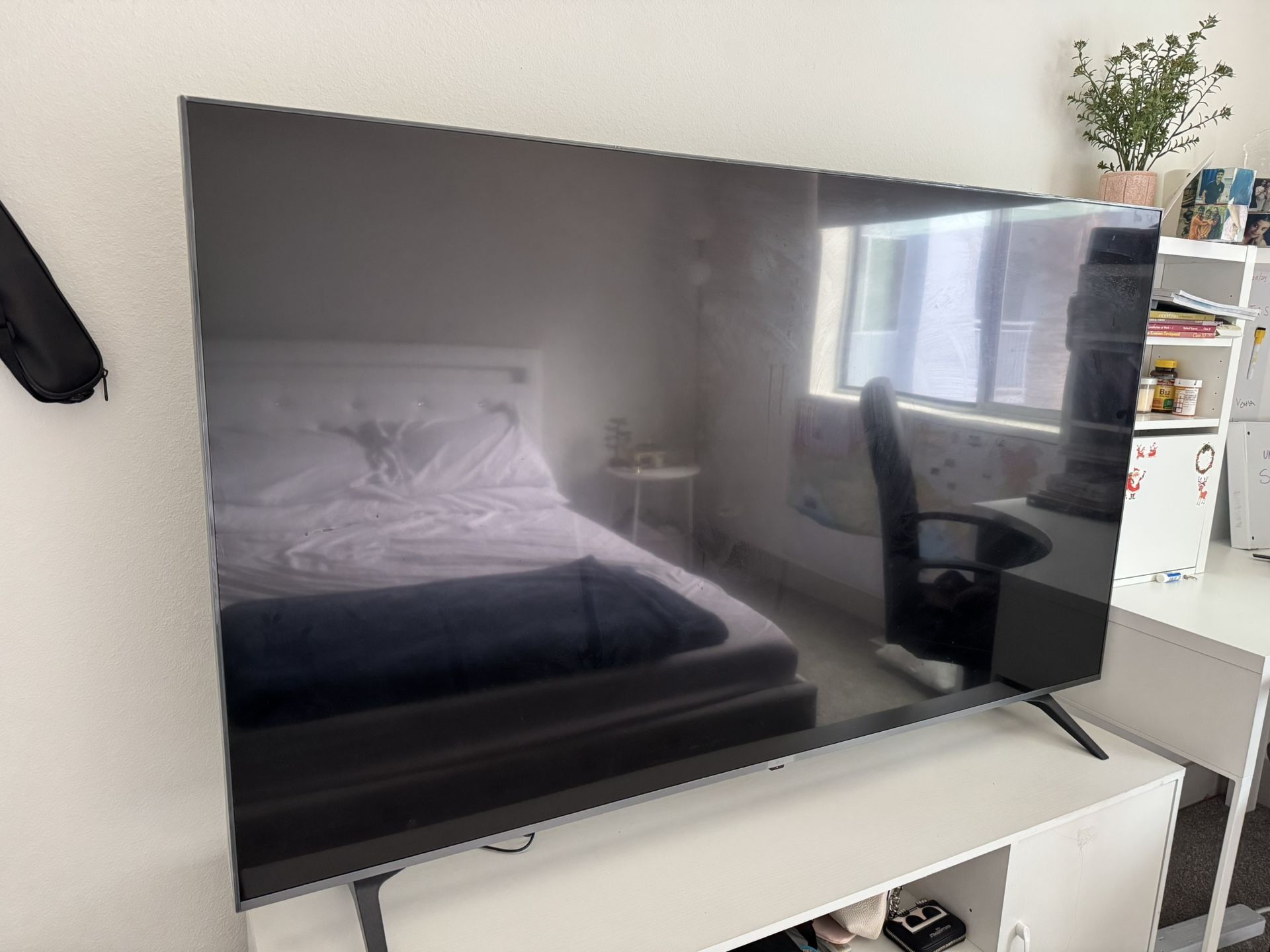 LG 65” UQ70 4K UHD Smart Web OS