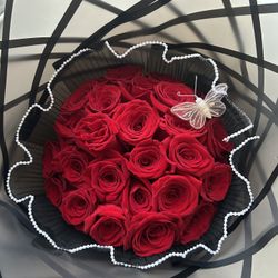25 Rose Bouquet For Valentines