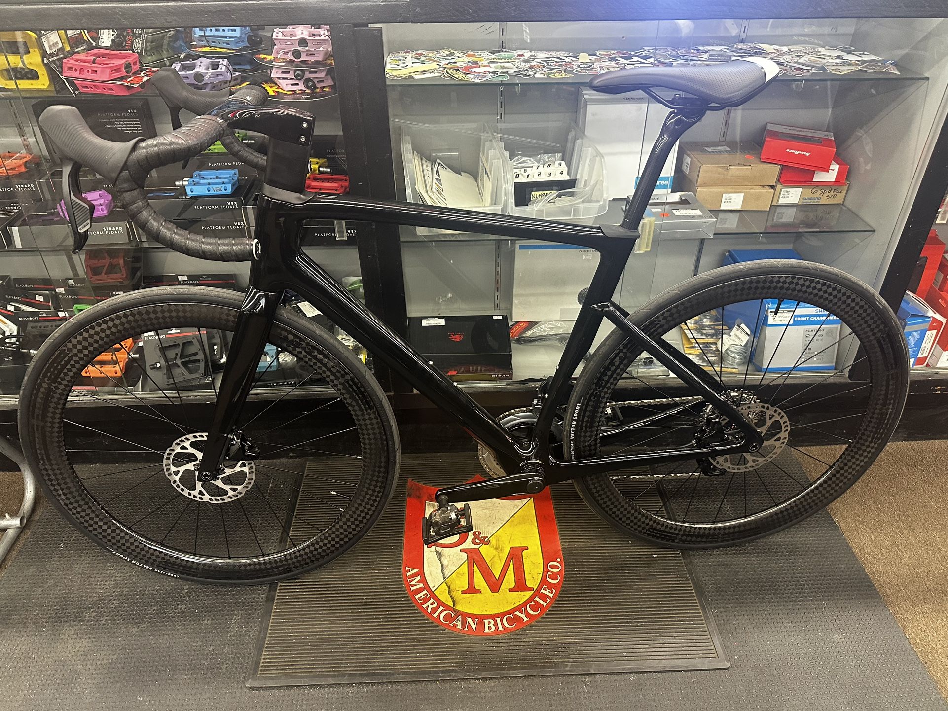 Full Carbon Specialized Style Road Bike