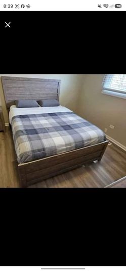 Queen Bed Frame + Electric Adjustable Base