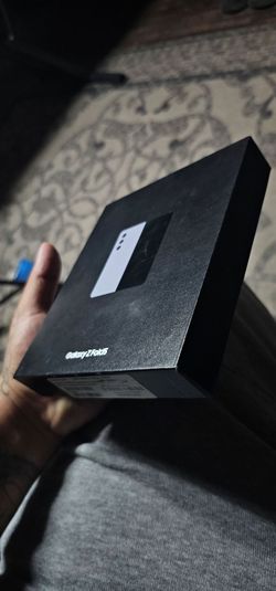samsung fold 5 box