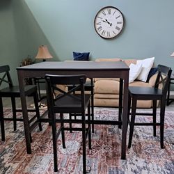 High Bar Dining Table With 4 Bar Chairs. Beautiful Set From IKEA. 
