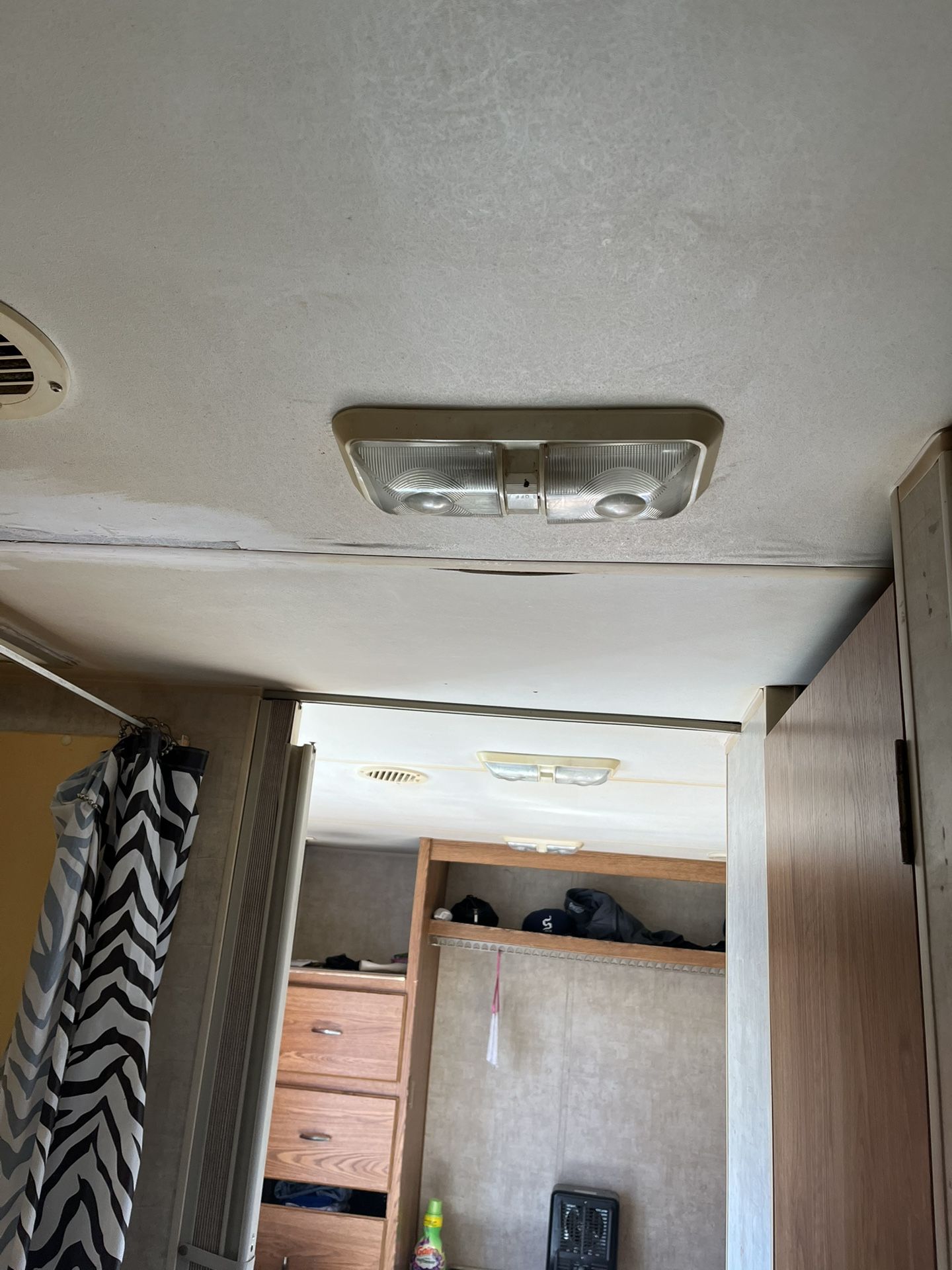 My Mom Have A RV For Sale It In Modesto She Sale It As Is Best Offer