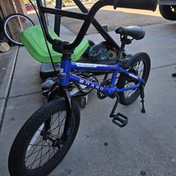 Boy's sixteen inch arrow bike