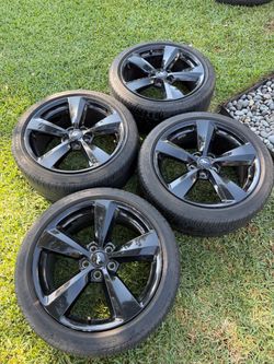 19” OEM Ford Mustang Wheels Black Gloss GT