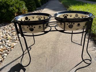 Wrought Iron Pet Feeder w/ Ceramic Pawprint Bowls