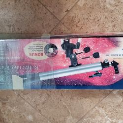 Meade Refracting Telescope 60MM Dismeter Lens AutoStar Suite Astronomer Edition