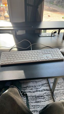 Apple Wired Full-Size Keyboard