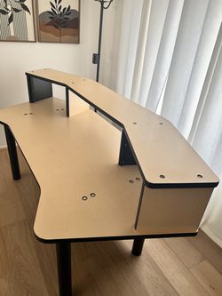 Music Producer Composer Desk