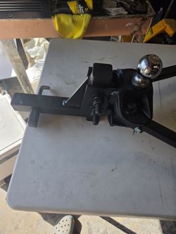 Equal-i-zer 12,000 lb Weight Distribution Hitch w/ Sway Control