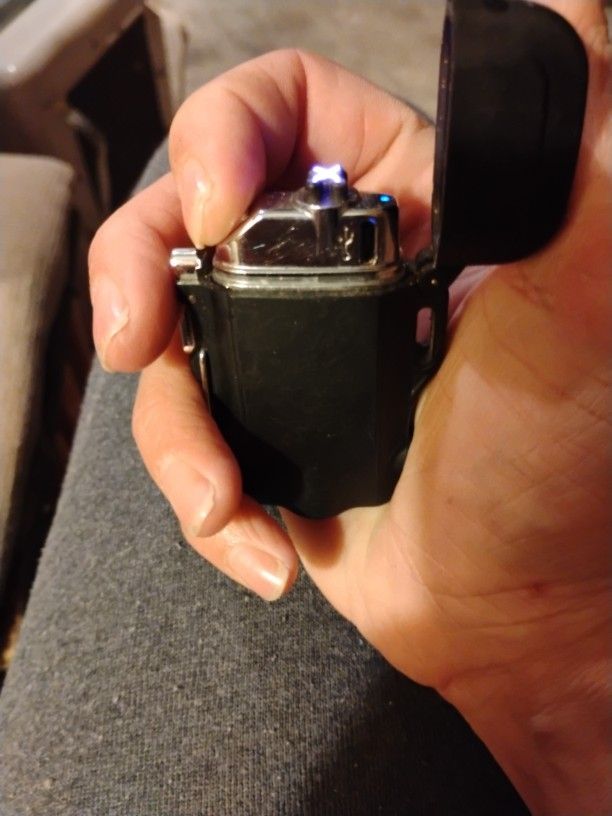 Black Waterproof And Windproof Plasma Lighter Rechargeable