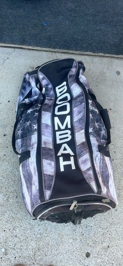Boombah rolling catchers bag