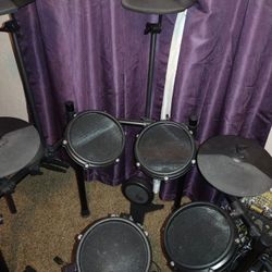 Electronic Drums. 