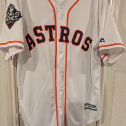 2019 Houston Astros
George Springer #4 Majestic MLB jersey Adult size M