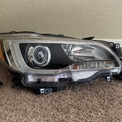 Factory OEM 2015-2017 Subaru Outback & Legacy Right Passenger Side HID Xenon Style Headlight 