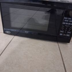 Counter-top Microwave 