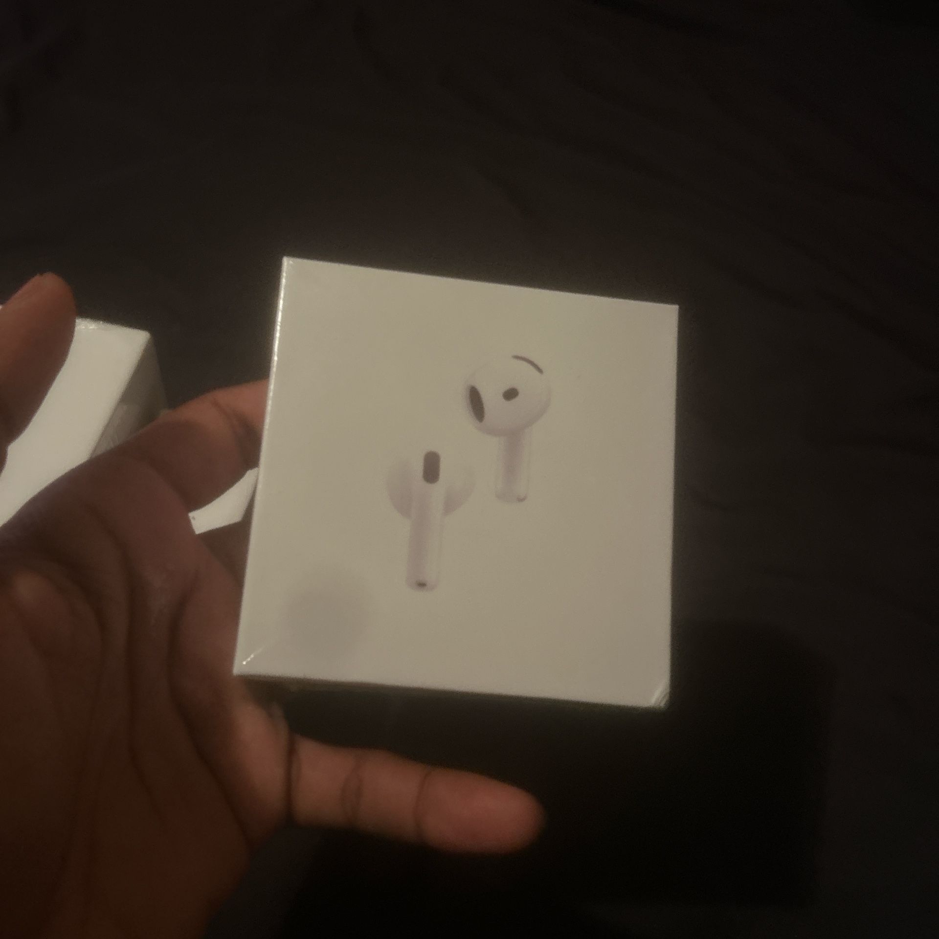 airpod pro and airpod gen 4