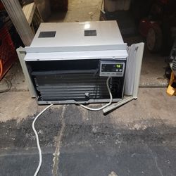 LG Window AC