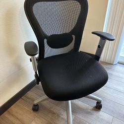 Adjustable office chair