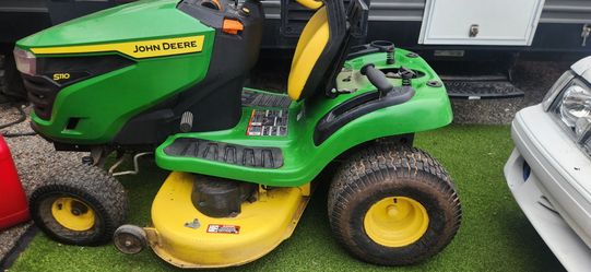 John deere lawnmower