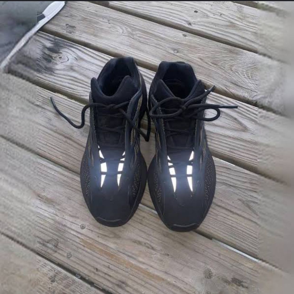 Yeezy CLAY BROWN