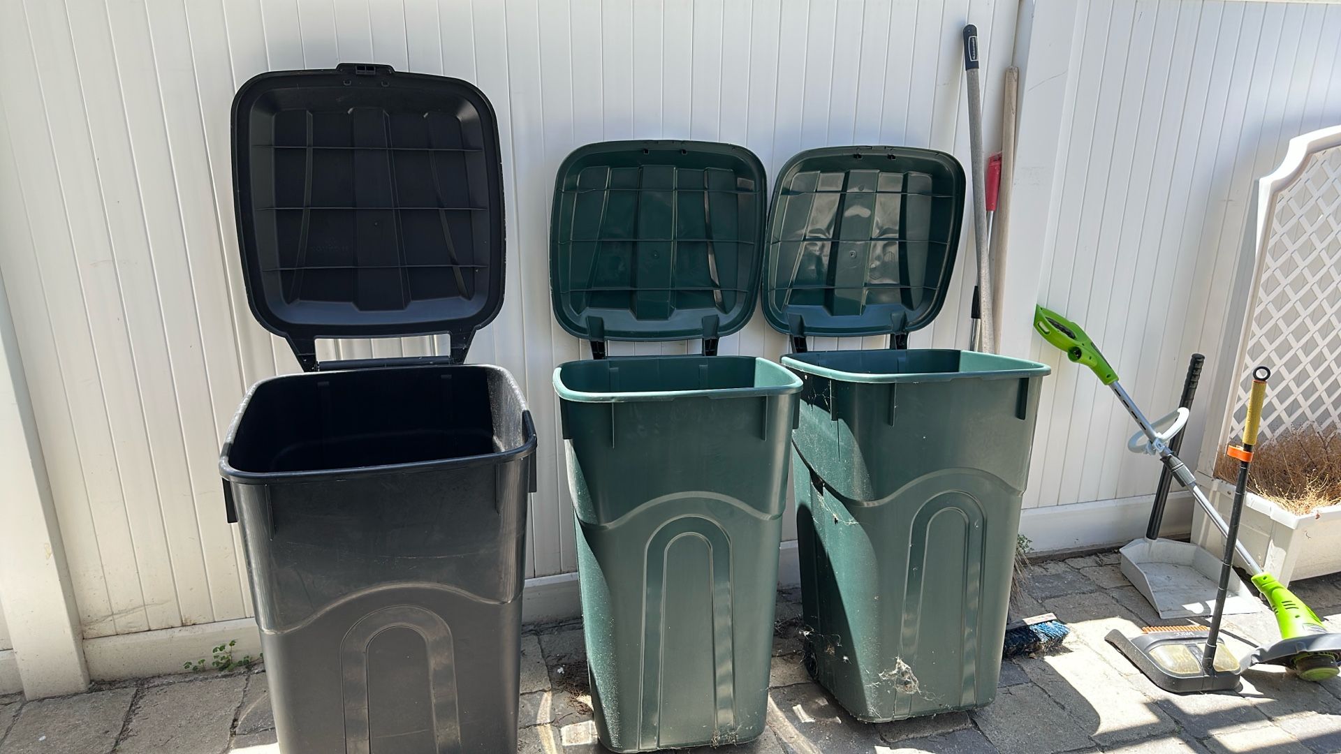 Trash Bin