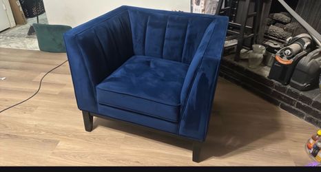 Three piece couch set