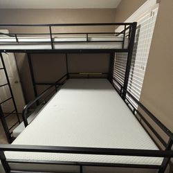 Triple Bunk Bed 