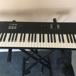 Komplete Kontrol S49