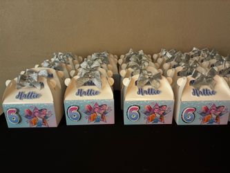 Custom treat boxes