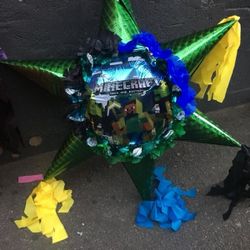 Mine craft big star piñata