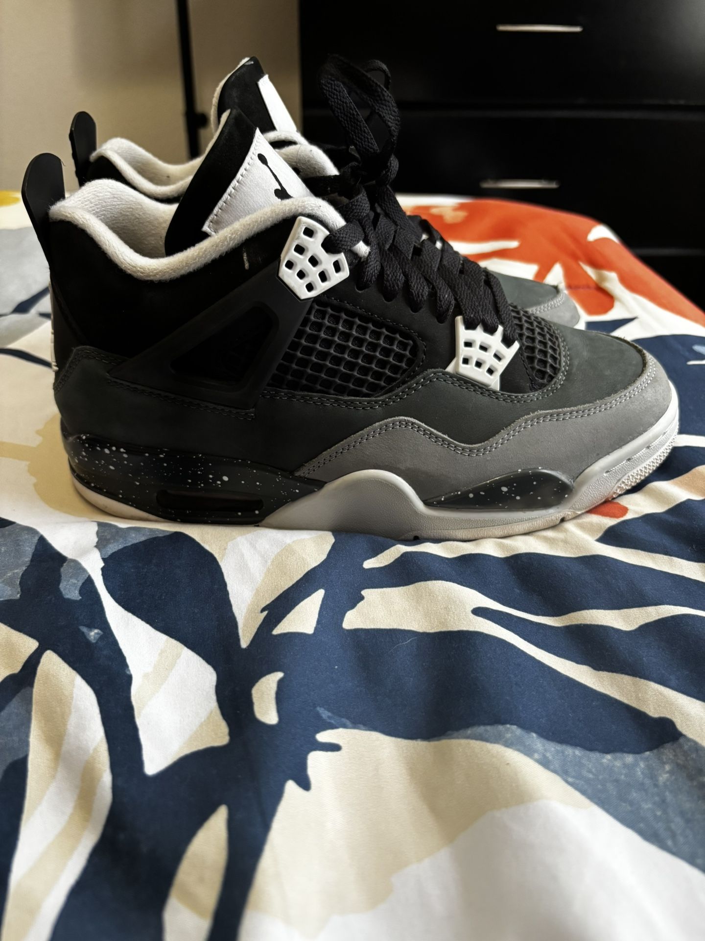 Size 7 Men Jordans