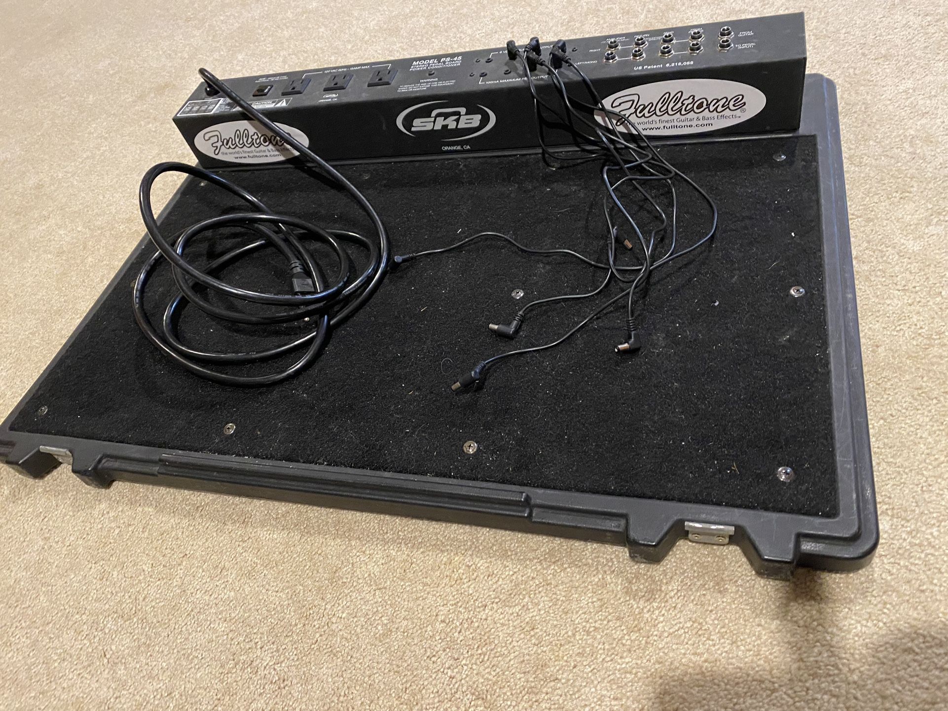 SKB - Electric Guitar Pedal Board