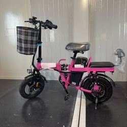Folding electric scooter
