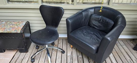 FREE chairs